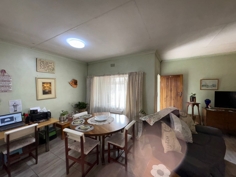 4 Bedroom Property for Sale in Mid Town North West